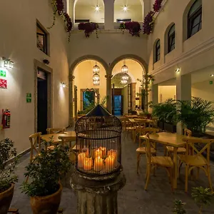 https://palpatio-hotel.guadalajarahotels.info
