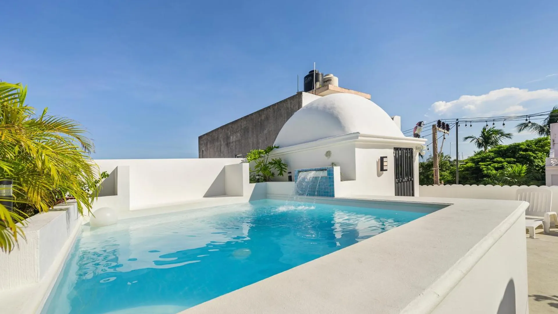 The Mermaid And The Pearl Boutique Hotel location